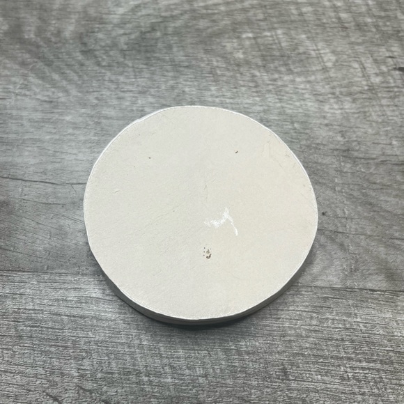 Handmade Circular Ceramic Reptile Dish - Picture 2 of 6